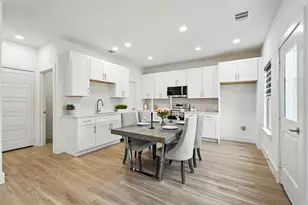 140 Pinkie Holmes Dr, Grand Prairie, TX 75050 - Photo 5