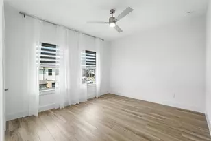 140 Pinkie Holmes Dr, Grand Prairie, TX 75050 - Photo 23