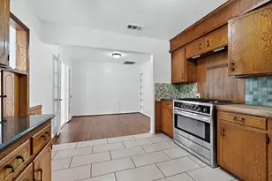 2912 Shadow Wood Dr, Dallas, TX 75224 - Photo 9