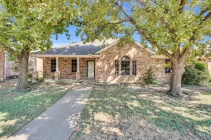 233 Garden Valley Ln, Red Oak, TX 75154 - Photo 3