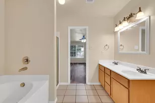 233 Garden Valley Ln, Red Oak, TX 75154 - Photo 9