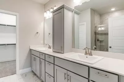 340 Almanor Street, Lewisville, TX 75056 - Photo 9