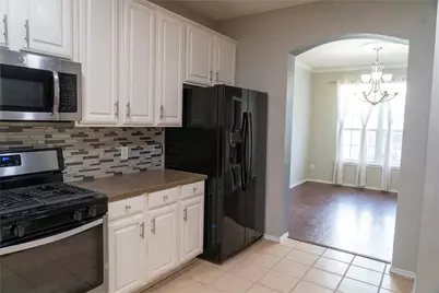 10120 Sourwood Drive, Fort Worth, TX 76244 - Photo 5