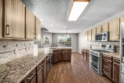 815 Wandering Court, Granbury, TX 76049 - Photo 9