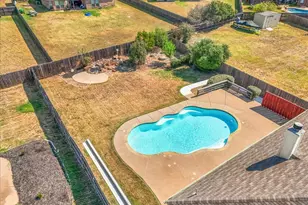 815 Wandering Ct, Granbury, TX 76049 - Photo 29