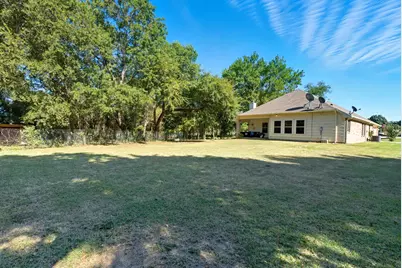104 Candis Ct Court, Springtown, TX 76082 - Photo 35