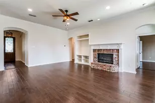 1311 Aubrey Ln, Frisco, TX 75033 - Photo 5