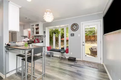 2513 Briarcliff Drive, Irving, TX 75062 - Photo 11