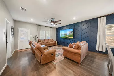 129 Banner Avenue, Royse City, TX 75189 - Photo 5