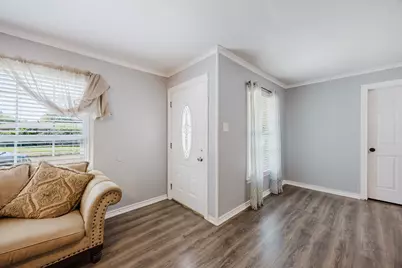 5509 Purington Avenue, Fort Worth, TX 76112 - Photo 5