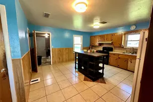 1008 Harris St, Mingus, TX 76463 - Photo 9