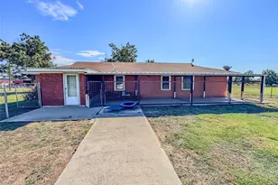 1008 Harris St, Mingus, TX 76463 - Photo 3