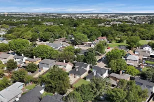 10328 Wood Heights Dr, Dallas, TX 75227 - Photo 13