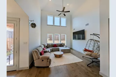 1313 Otter Way, Irving, TX 75063 - Photo 11