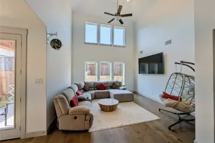 1313 Otter Way, Irving, TX 75063 - Photo 11