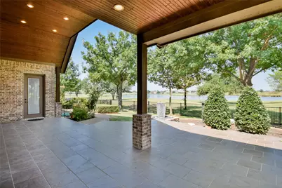 2613 Waters Edge Drive, Granbury, TX 76048 - Photo 35