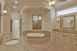 2613 Waters Edge Dr, Granbury, TX 76048 - Photo 21