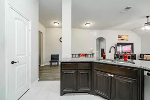 1912 Sunflower Dr, Glenn Heights, TX 75154 - Photo 15