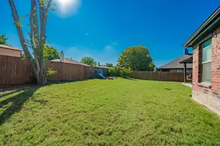 1912 Sunflower Dr, Glenn Heights, TX 75154 - Photo 35