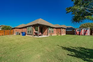 1912 Sunflower Dr, Glenn Heights, TX 75154 - Photo 33
