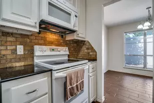 2009 Town Ct, Garland, TX 75041 - Photo 7