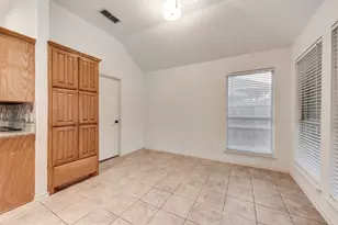 5506 Jasper Dr, Arlington, TX 76017 - Photo 9