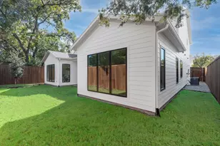 554 Kirkwood Dr, Dallas, TX 75218 - Photo 3