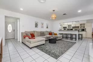 2404 Crestview Cir, Irving, TX 75062 - Photo 7