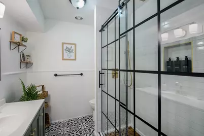 2404 Crestview Circle, Irving, TX 75062 - Photo 25