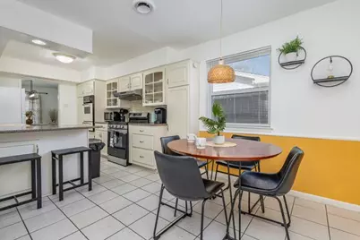 2404 Crestview Circle, Irving, TX 75062 - Photo 13