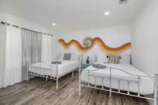 2404 Crestview Cir, Irving, TX 75062 - Photo 23