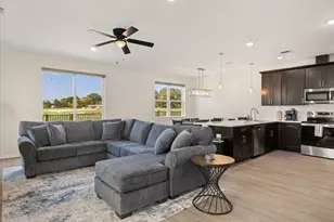 561 Galt Dr, Stephenville, TX 76401 - Photo 7