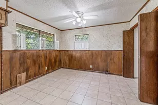 1360 Kaylock St, Stephenville, TX 76401 - Photo 13