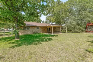 1360 Kaylock St, Stephenville, TX 76401 - Photo 31