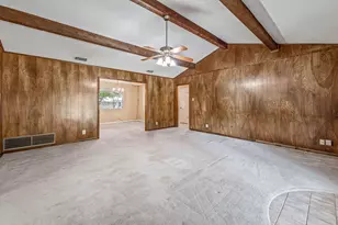 1360 Kaylock St, Stephenville, TX 76401 - Photo 9