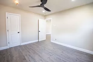 2662 Wilhurt Ave, Dallas, TX 75216 - Photo 11