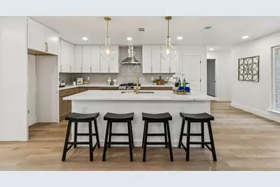 6005 Berry Trail Court, Dallas, TX 75248 - Photo 3