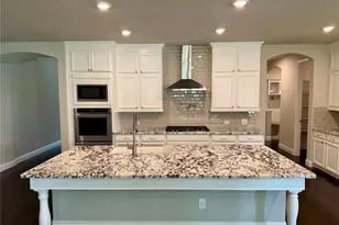 2705 Walnut Creek Ln, The Colony, TX 75056 - Photo 5