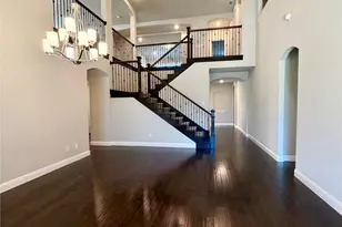 2705 Walnut Creek Ln, The Colony, TX 75056 - Photo 3