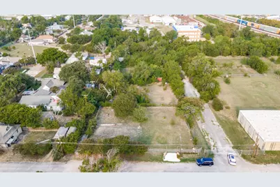 1632 E Broadway Avenue, Fort Worth, TX 76104 - Photo 5