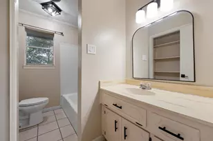 238 Royal Dr, Marlin, TX 76661 - Photo 9