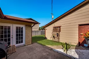 12816/12818 Pandora Dr, Dallas, TX 75238 - Photo 27