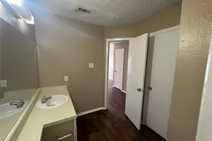 2174 Aspen Dr, Dallas, TX 75227 - Photo 17