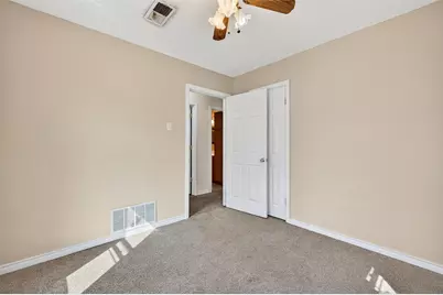 606 S Gordon Street, Sherman, TX 75092 - Photo 13