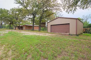17 Geraldine Ln, Denison, TX 75020 - Photo 1