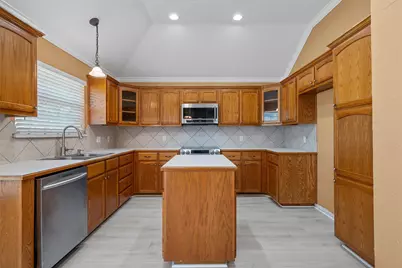 1110 Springhill Street, Waco, TX 76705 - Photo 11