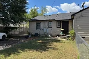 502 NE 19th St, Grand Prairie, TX 75050 - Photo 11