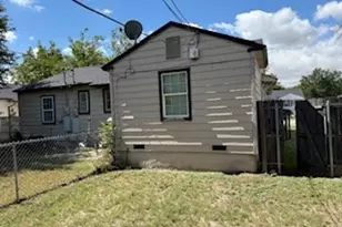 502 NE 19th St, Grand Prairie, TX 75050 - Photo 9