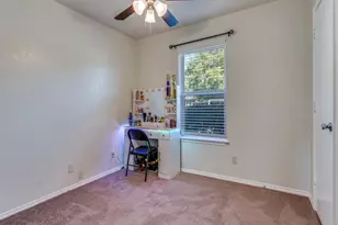 210 Myrtle Ave, Waxahachie, TX 75165 - Photo 9