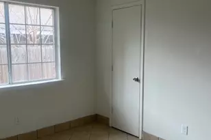 4443 Falls Dr, Dallas, TX 75211 - Photo 7